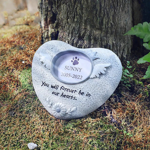 Pet Memorial Tombstone – Resin Cat & Dog Sympathy Keepsake