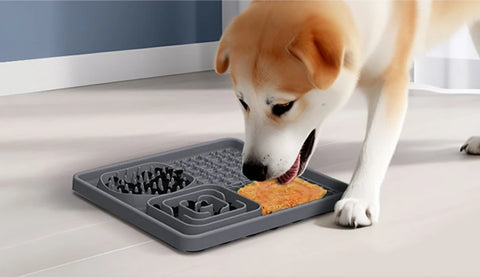 Silicone Pet Lick Mat – Anti-Choking Slow Feeder with Suction Cup