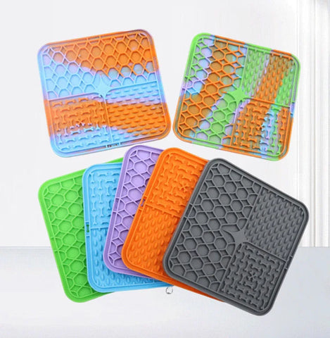 Pet Lick Mat for Dogs – Silicone Slow Feeder & Bath Distraction Mat