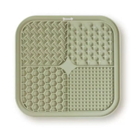 4-in-1 Pet Licking Mat – Suction Cup Slow Feeder for Dogs & Cats