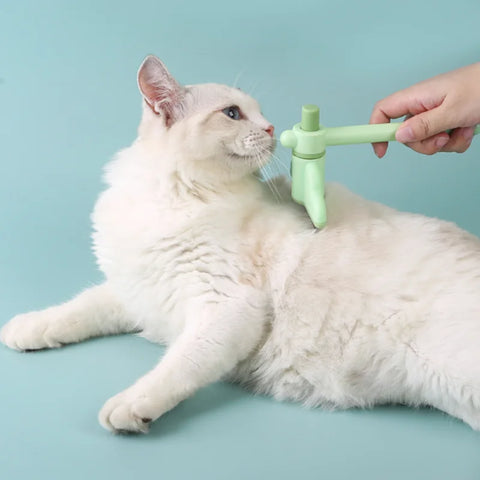 One-Button Self-Cleaning Pet Comb – Hair Remover for Cats & Dogs